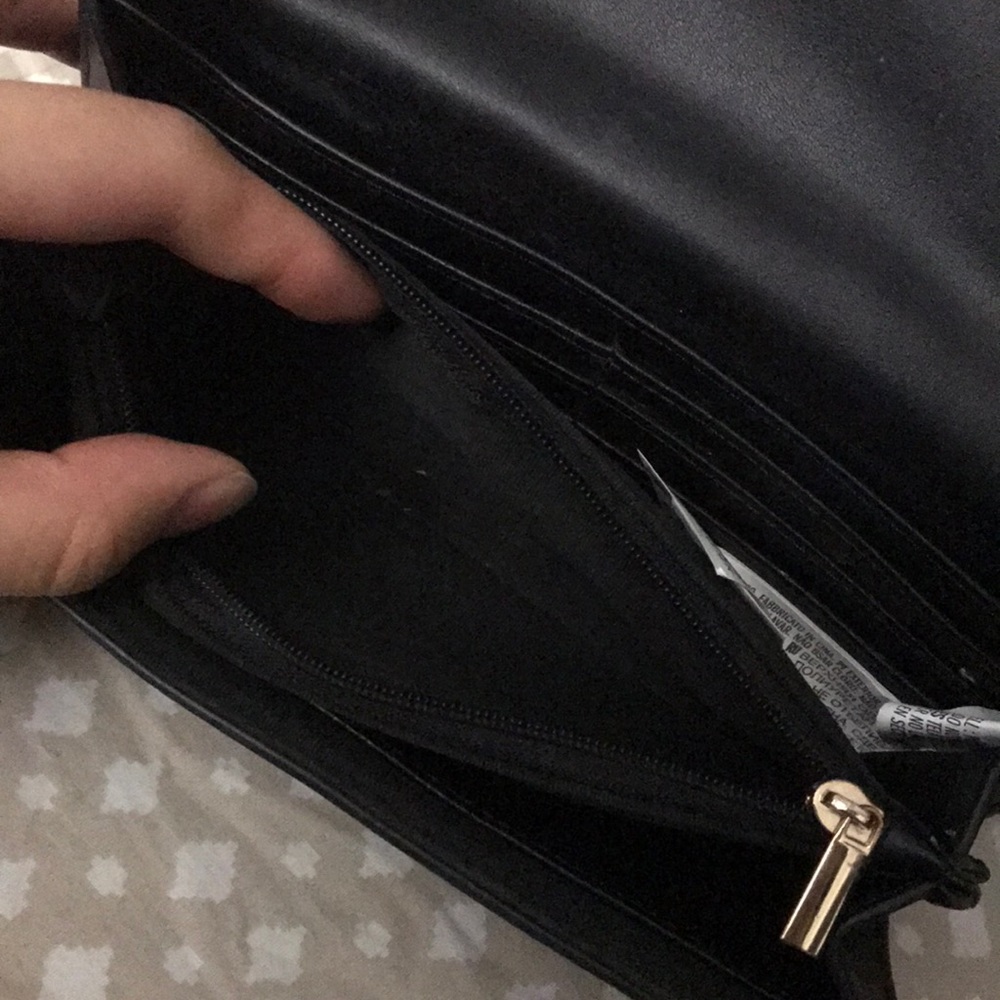 Black Wallet - Picture 7 of 7